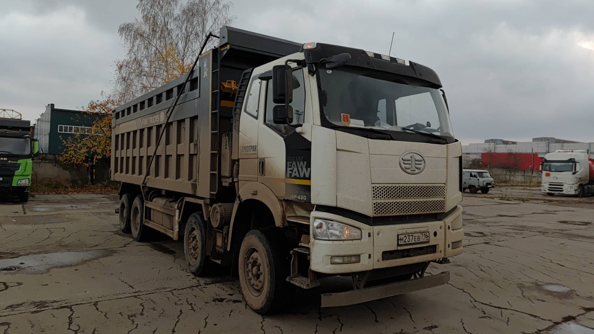 FAW CA3310P66K24T4E5 8х4