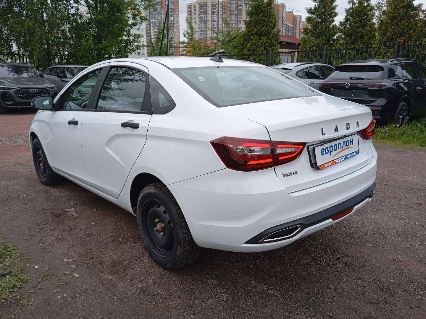 Lada Vesta седан,  32 788 км, 2025 года в лизинг