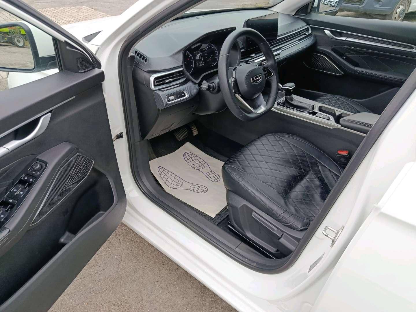 Geely Emgrand,  66 233 км, 2024 года в лизинг