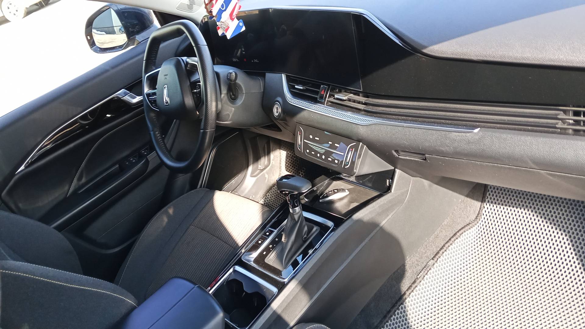 FAW Bestune B70,  109 879 км, 2023 года