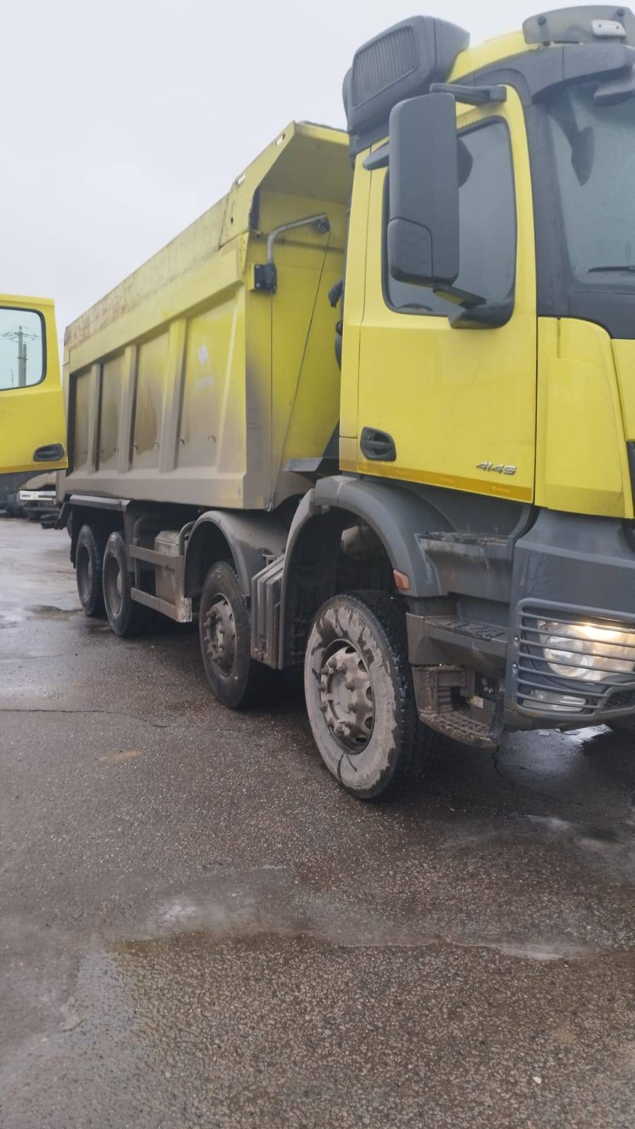 Mercedes-Benz Arocs 4142 K  Лот 000007922