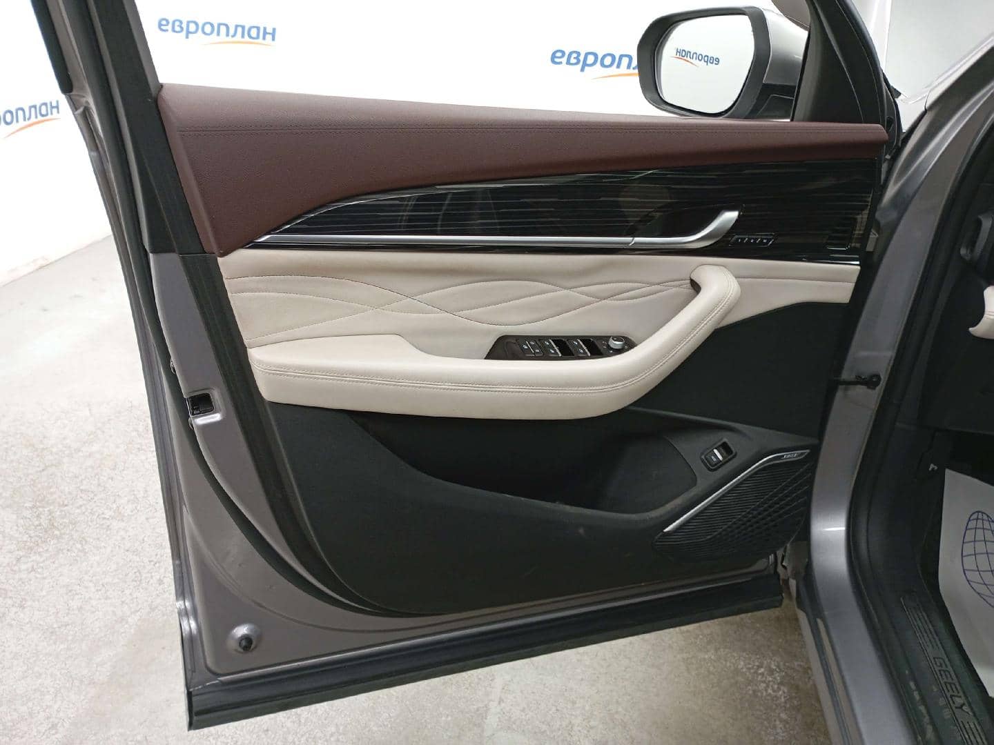 Geely Monjaro,  113 988 км, 2023 года в лизинг