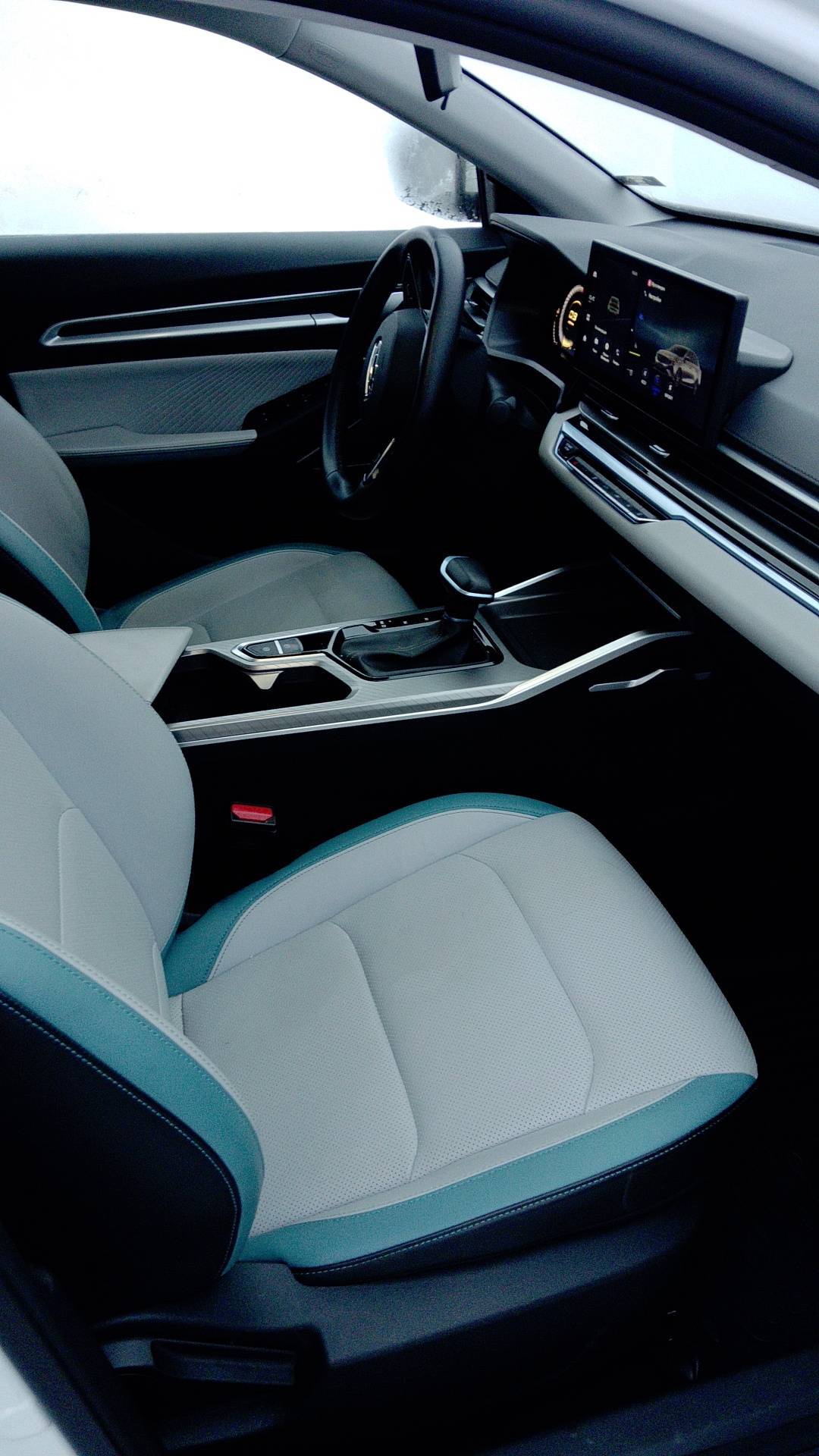 Geely Emgrand,  90 900 км, 2023 года в лизинг