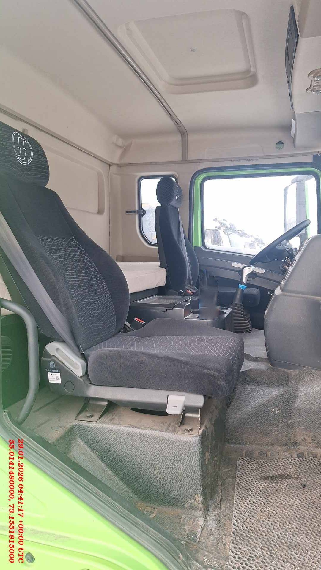 Shacman SX32586T384,  87 179 км, 2023 года