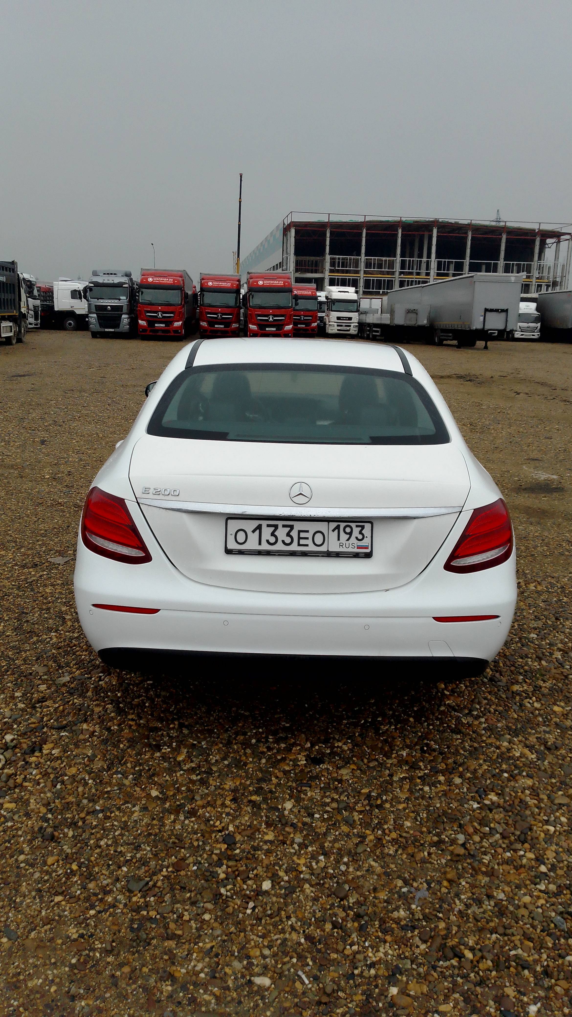 Mercedes-Benz E седан,  263 606 км, 2019 года в лизинг