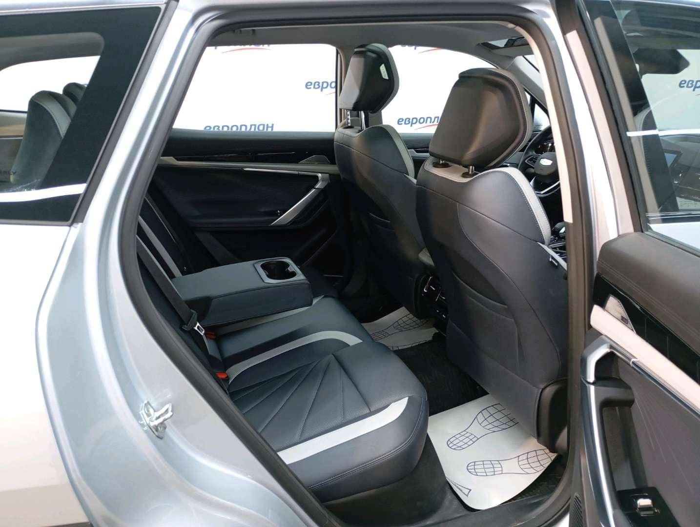Geely Atlas,  52 988 км, 2024 года в лизинг