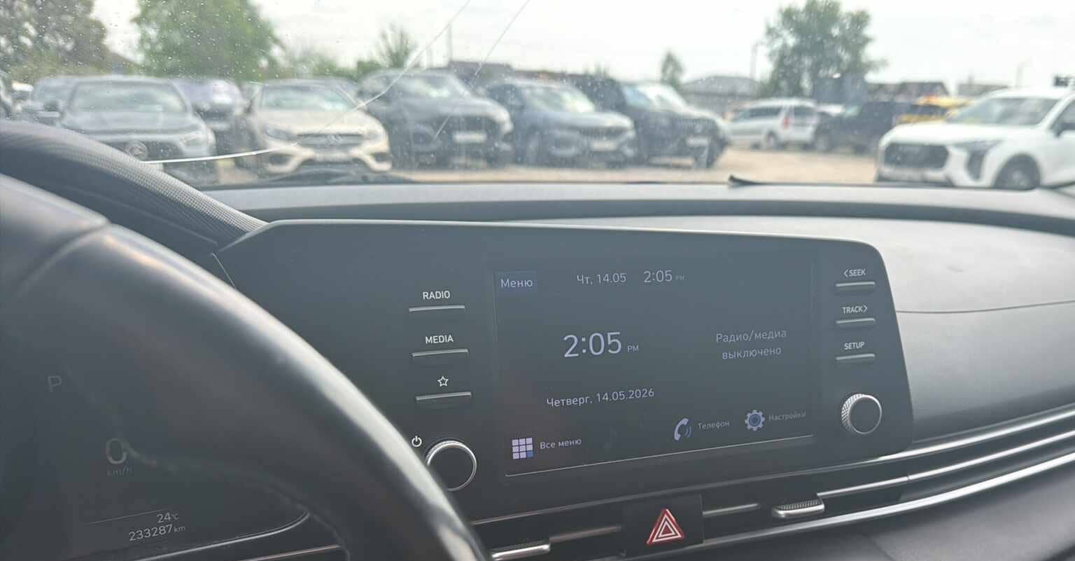Hyundai Elantra,  233 287 км, 2021 года в лизинг