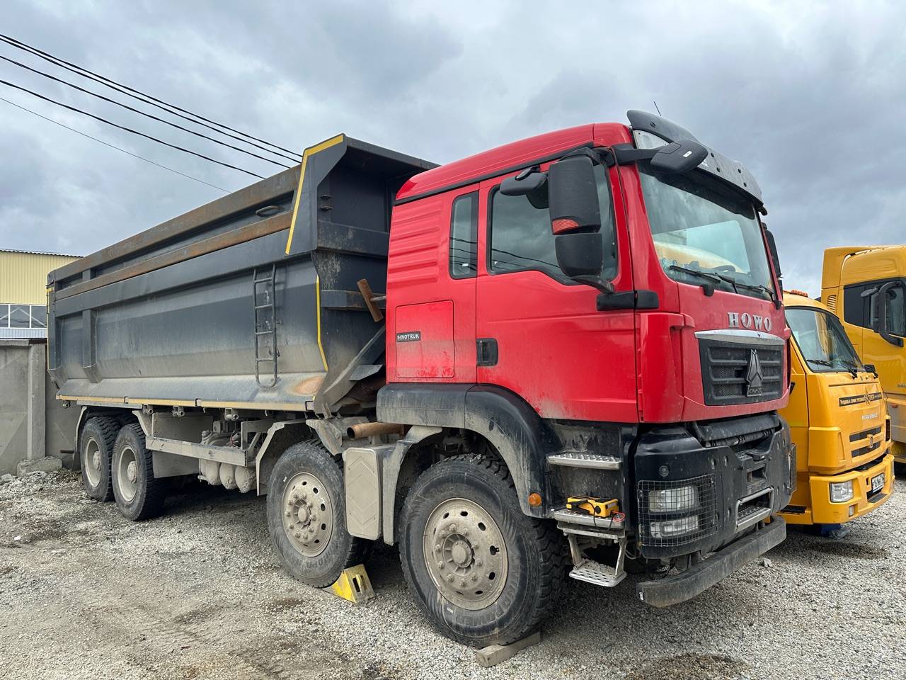 HOWO ZZ3317V386GE1 8х4