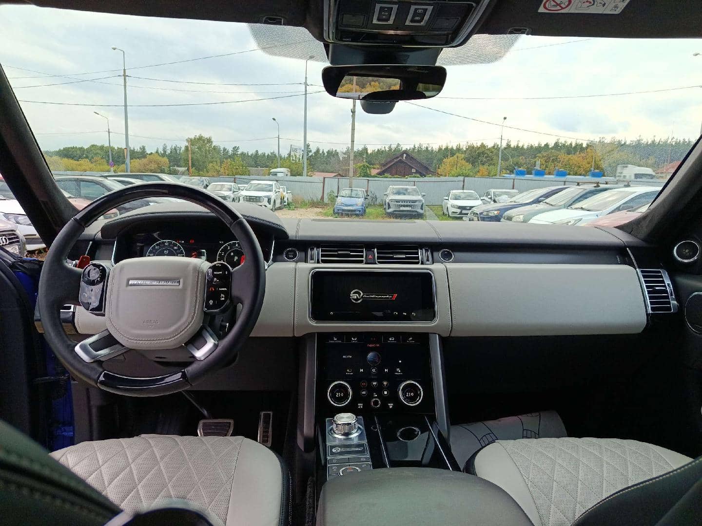 Land Rover Range Rover,  68 931 км, 2019 года в лизинг