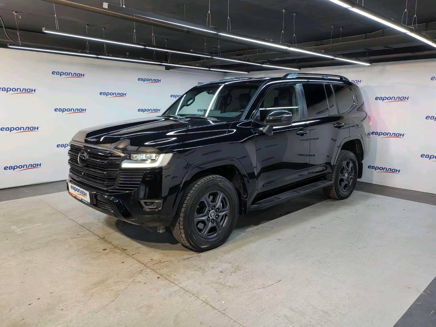 Toyota Land Cruiser 300
