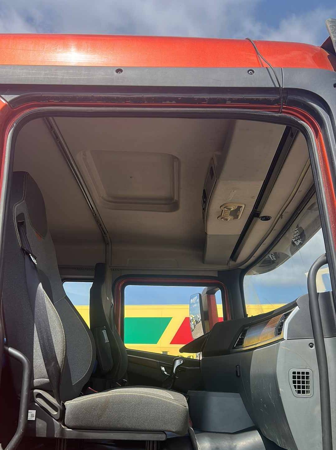 Shacman SX33186V366,  164 956 км, 2024 года в лизинг