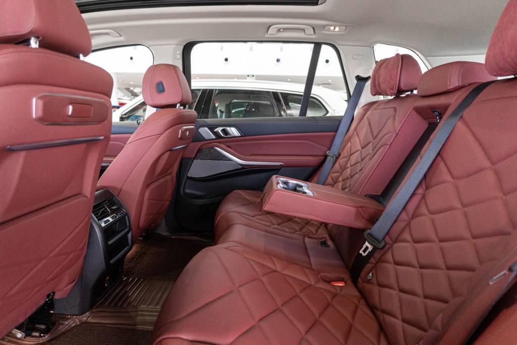 BMW X5 xDrive30Li AT Premium M Sport