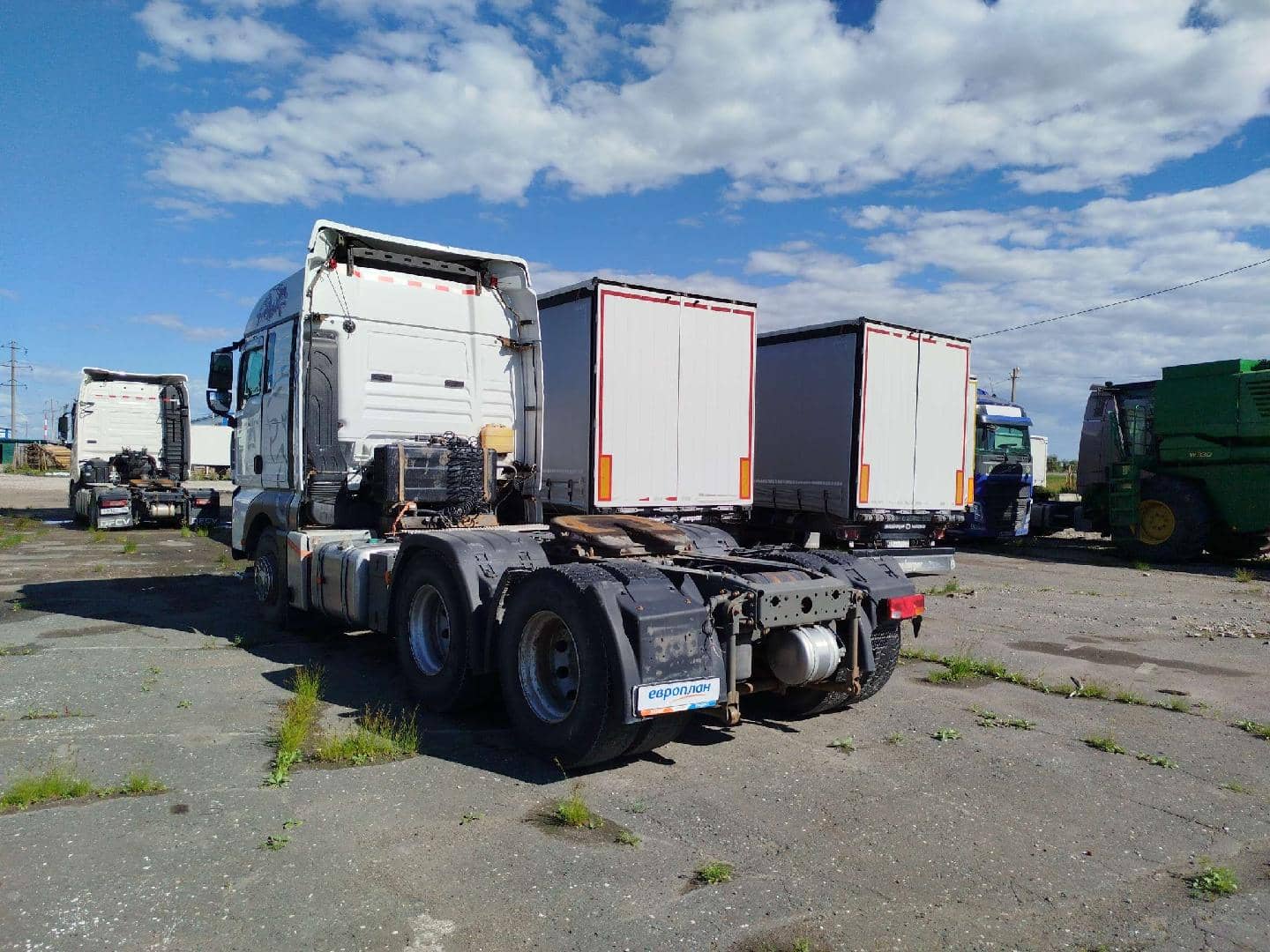 Sitrak С7Н 6×4 ZZ4256V364HE,  409 598 км, 2022 года в лизинг