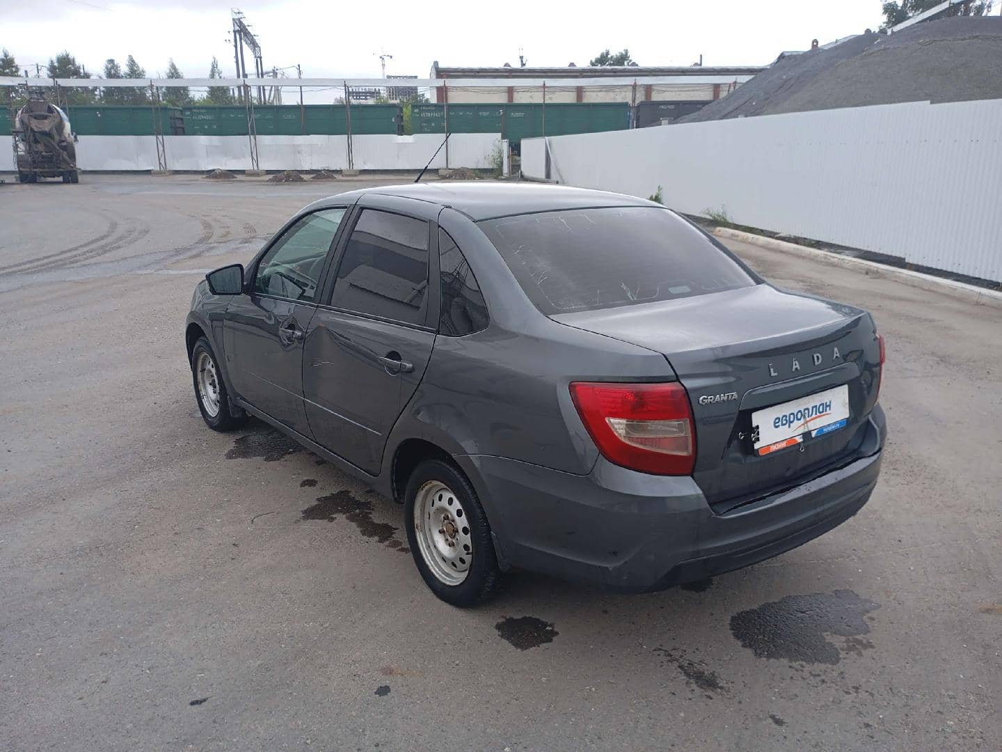 Lada Granta седан,  156 822 км, 2024 года в лизинг