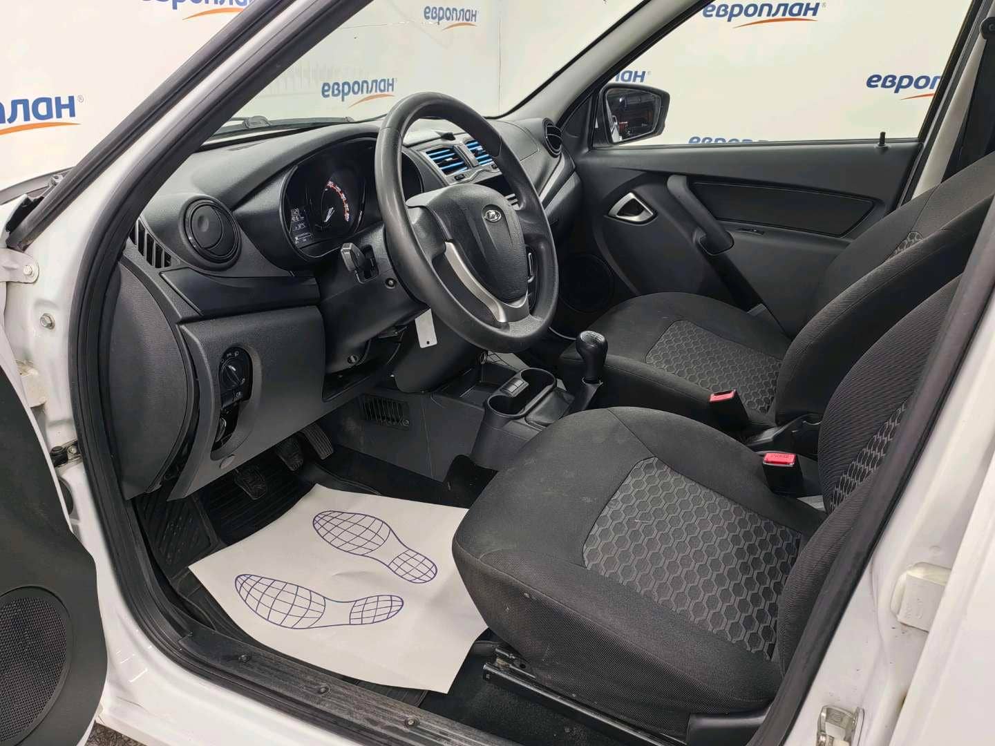 Lada Granta седан,  140 167 км, 2023 года в лизинг
