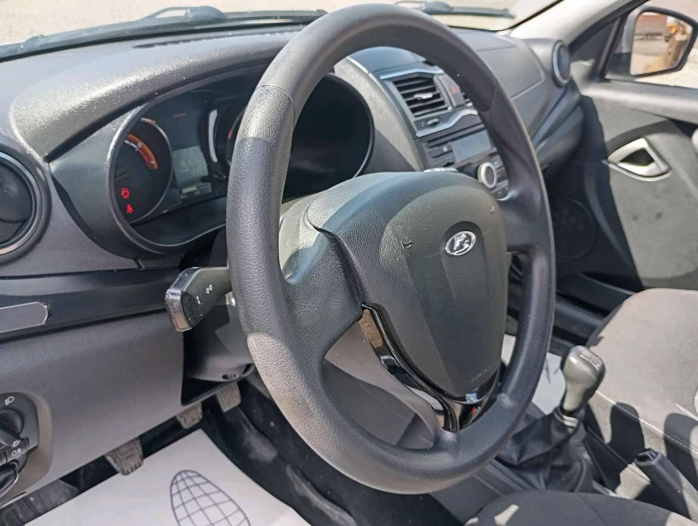 Lada Granta Кросс,  136 206 км, 2023 года в лизинг