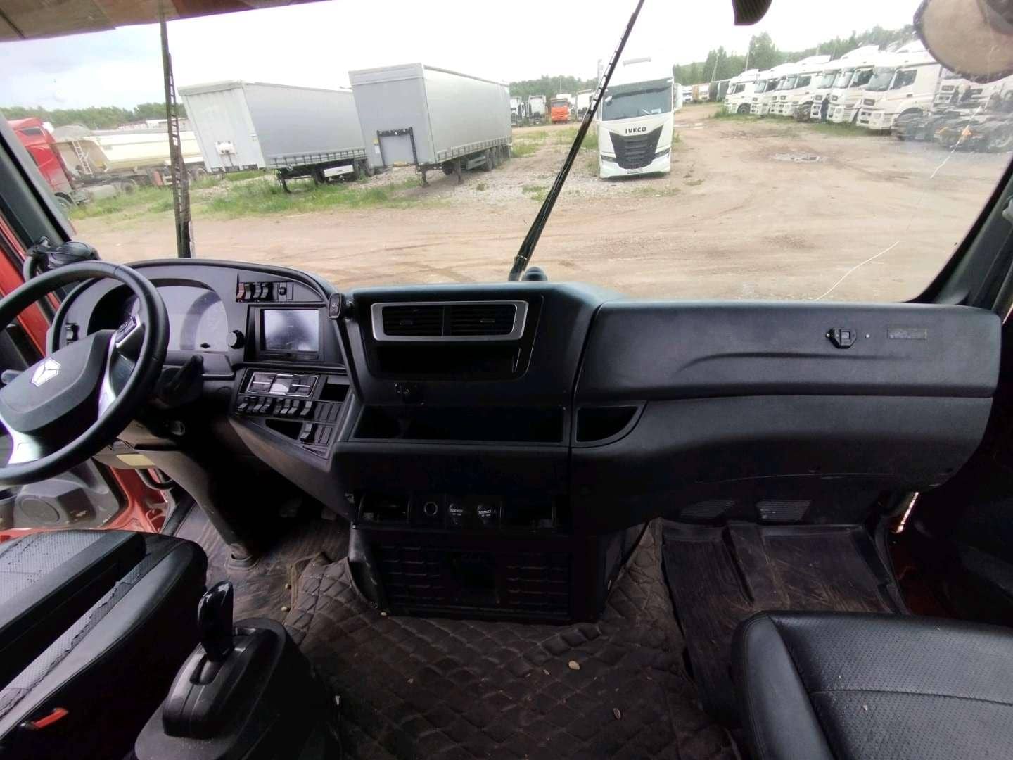 Sitrak C7H 4x2 ZZ4186V361HE,  716 387 км, 2023 года в лизинг