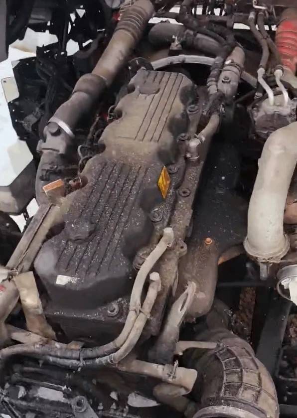 DongFeng DFH4180 4x2,  214 281 км, 2023 года в лизинг
