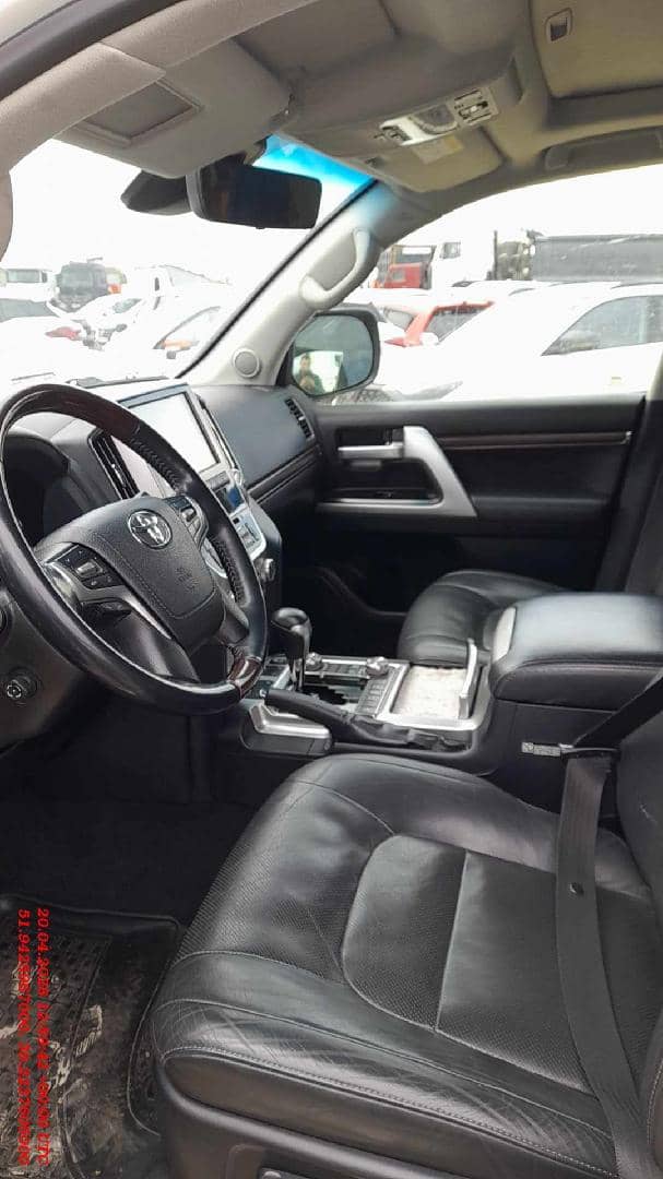 Toyota Land Cruiser 200,  139 458 км, 2019 года в лизинг