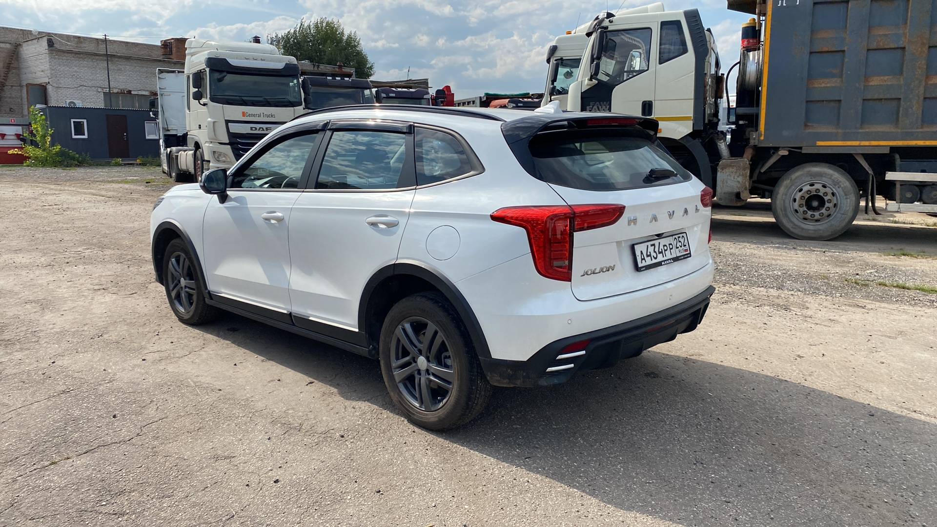 Haval Jolion,  8 292 км, 2024 года в лизинг