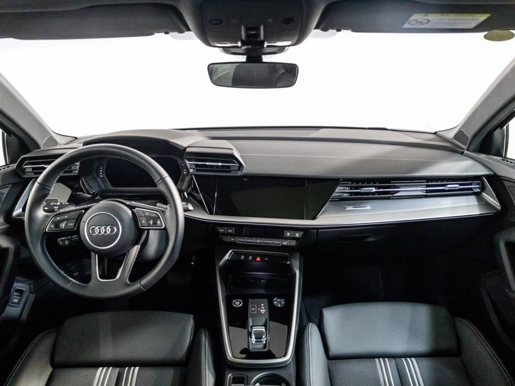 Audi A3 Sedan Sport 35 TFSI tiptronic