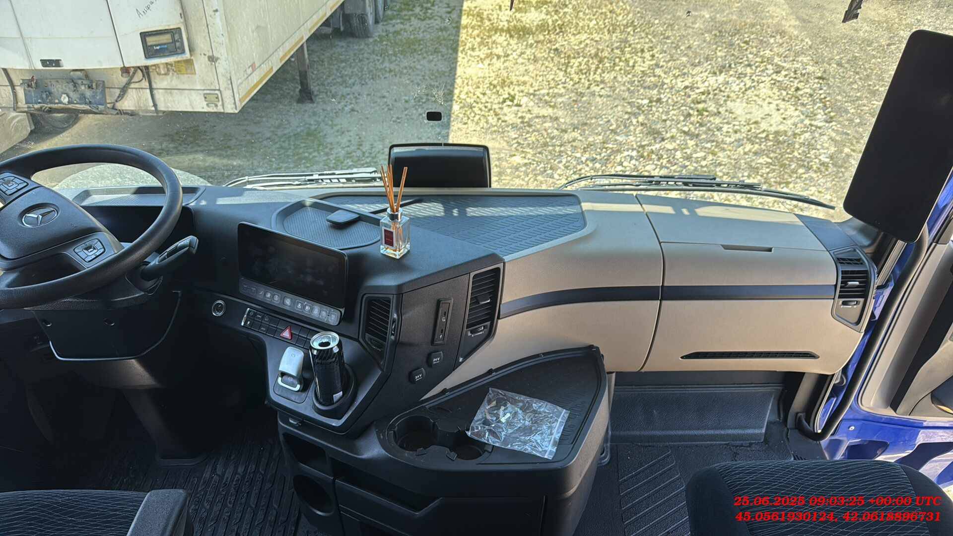 Mercedes-Benz Actros 1848 LS,  500 574 км, 2021 года в лизинг