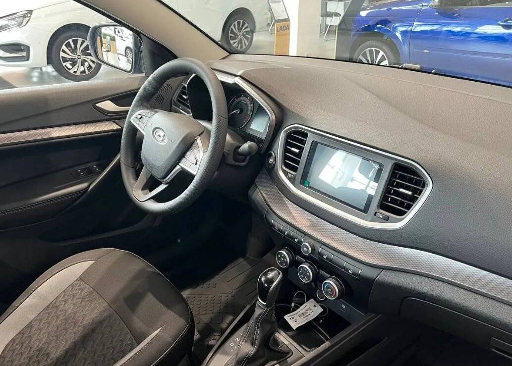 Lada Vesta седан Life 24 1.6 106hp AT