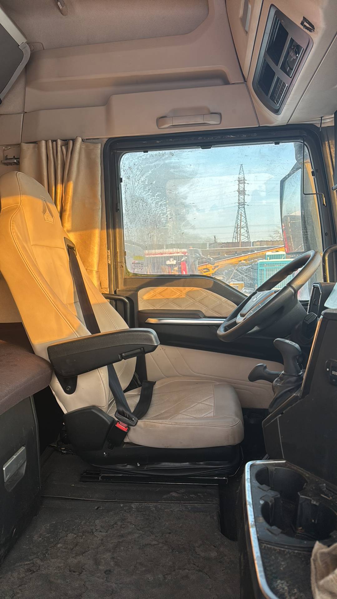 Sitrak C7H MAX ZZ4186V391HE,  228 598 км, 2023 года в лизинг