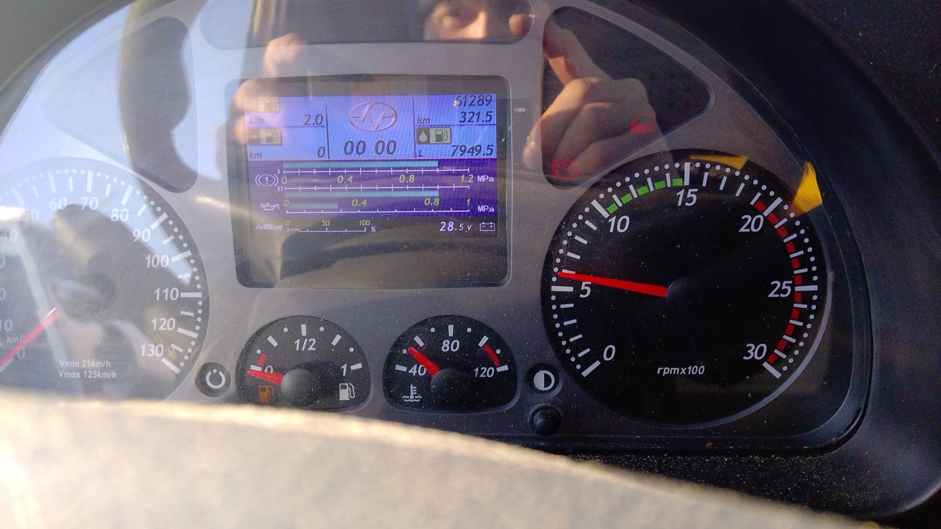 HONGYAN CQ3346HV35,  61 289 км, 2022 года в лизинг