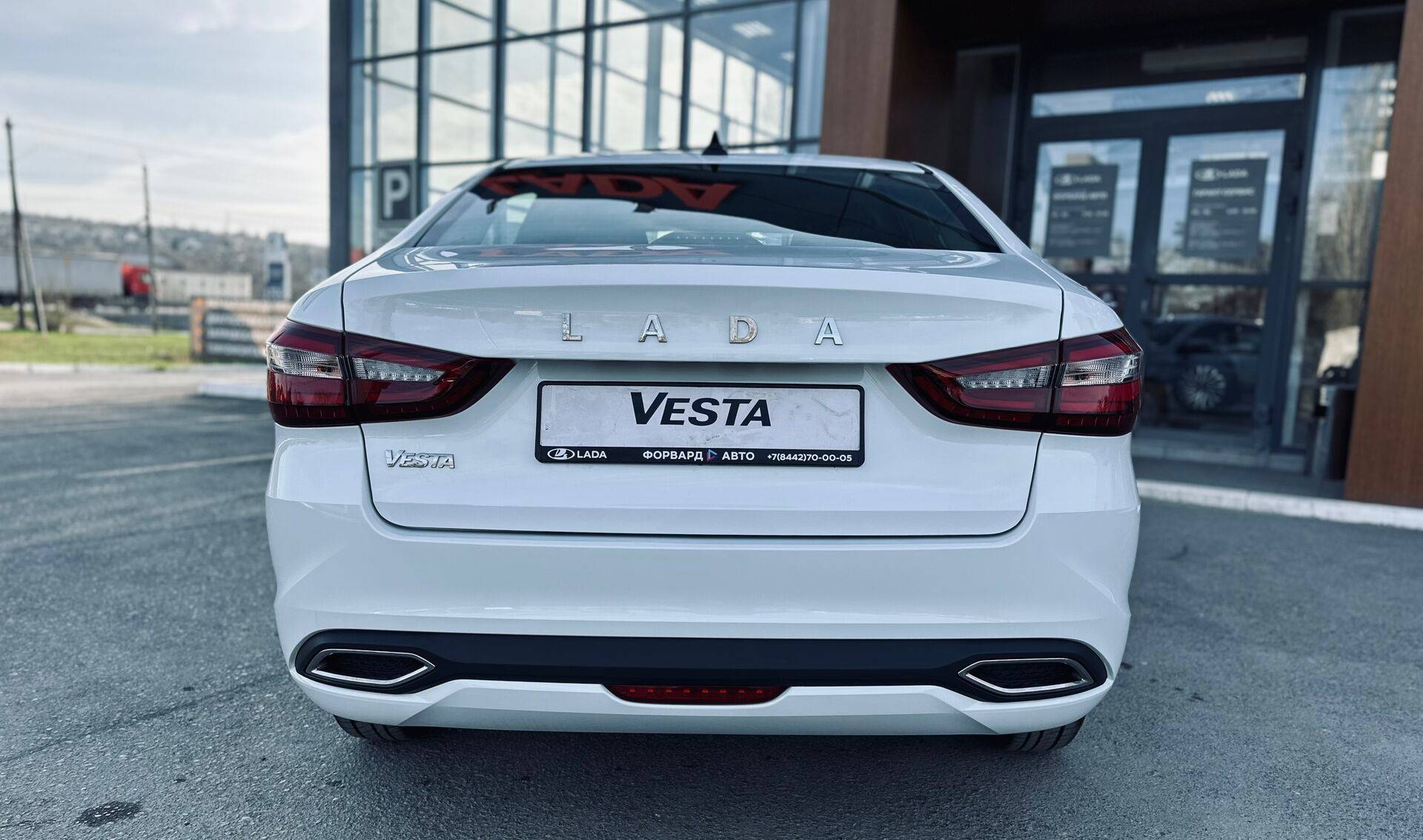 Lada Vesta седан Life 24 1.6 106hp AT