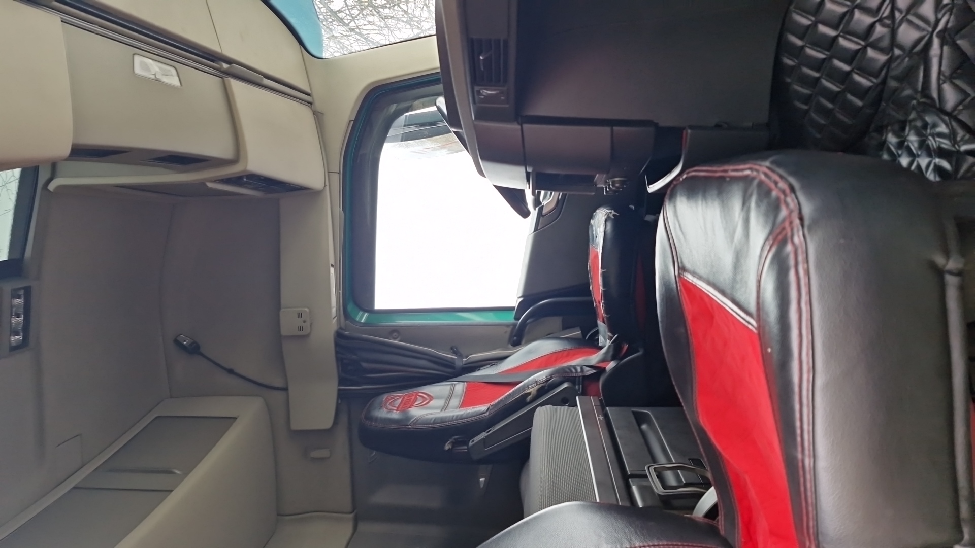 Volvo FH 460 4x2 (FH Globetrotter XL),  247 684 км, 2020 года в лизинг