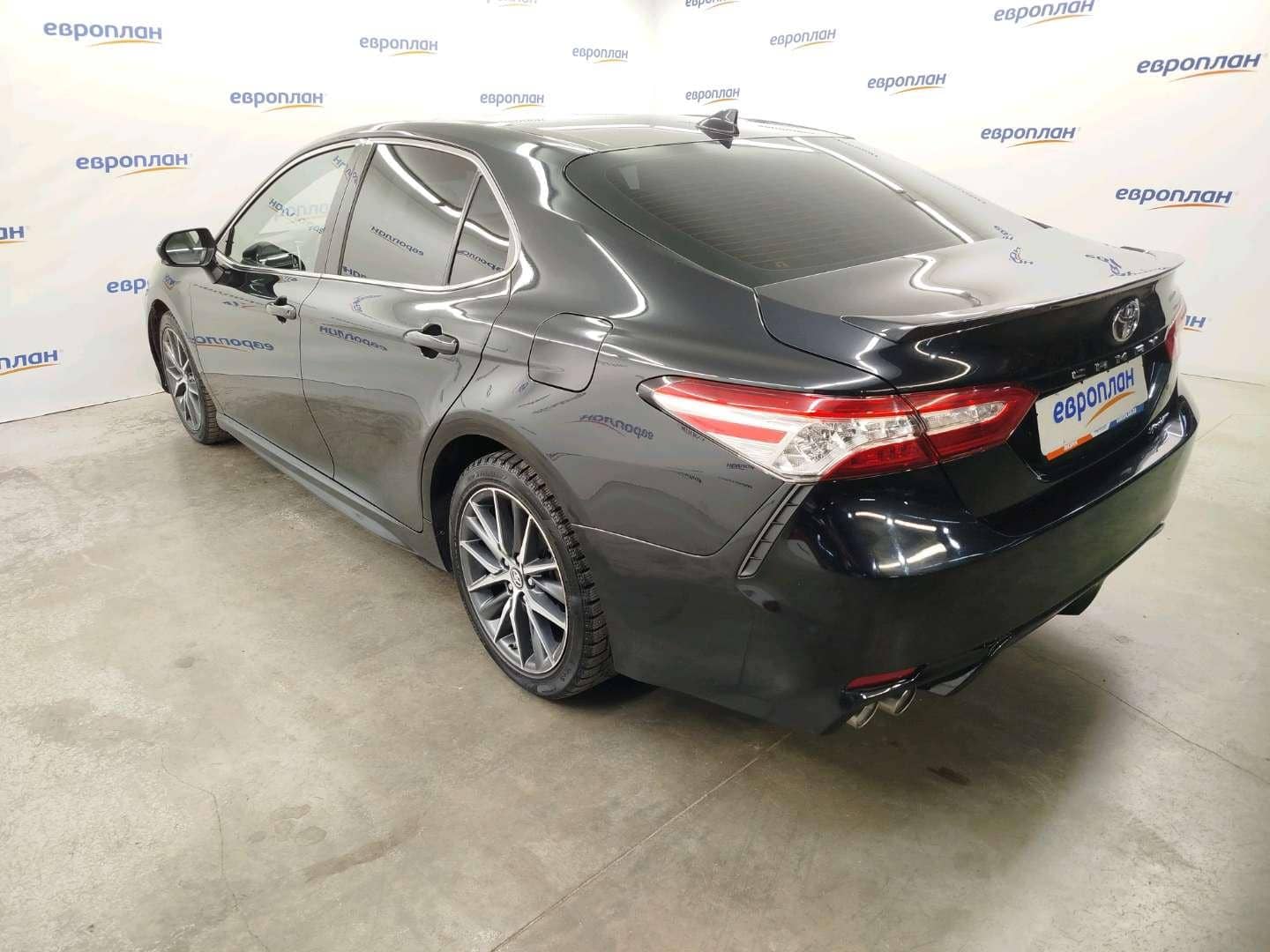 Toyota Camry,  116 756 км, 2023 года в лизинг
