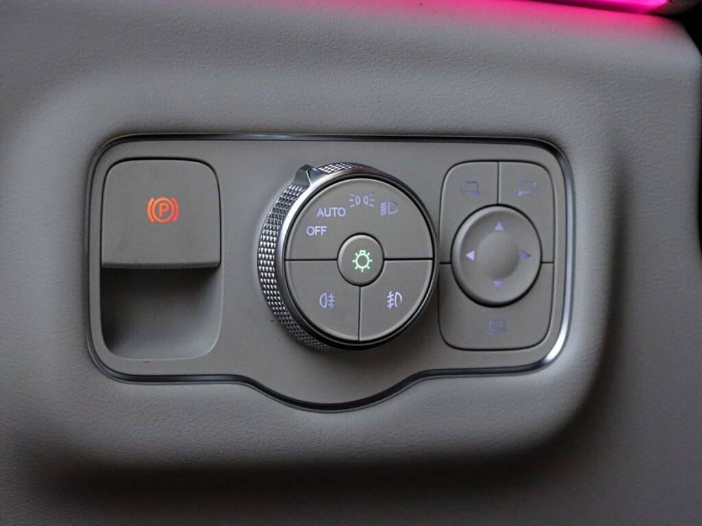 EXEED VX President 7 мест 2.0T 8AT 4WD