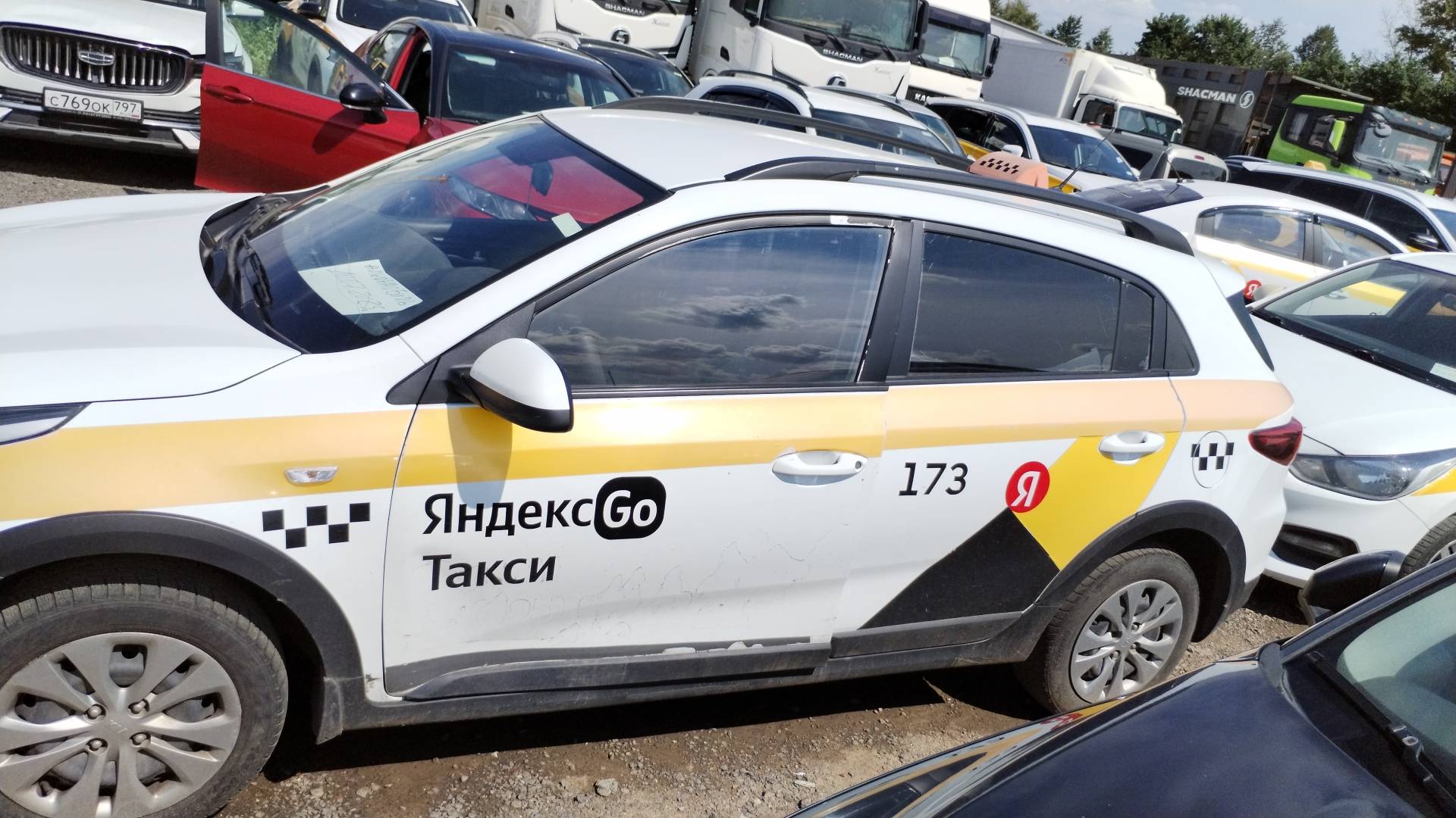KIA Rio X-Line,  293 587 км, 2019 года в лизинг