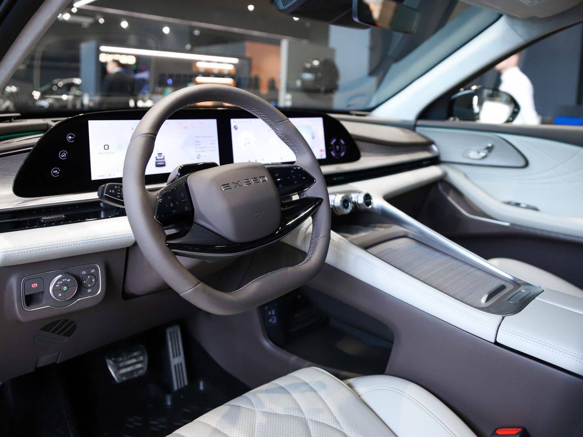 EXEED RX Флагман 2.0Т АТ полный привод (Flagship)