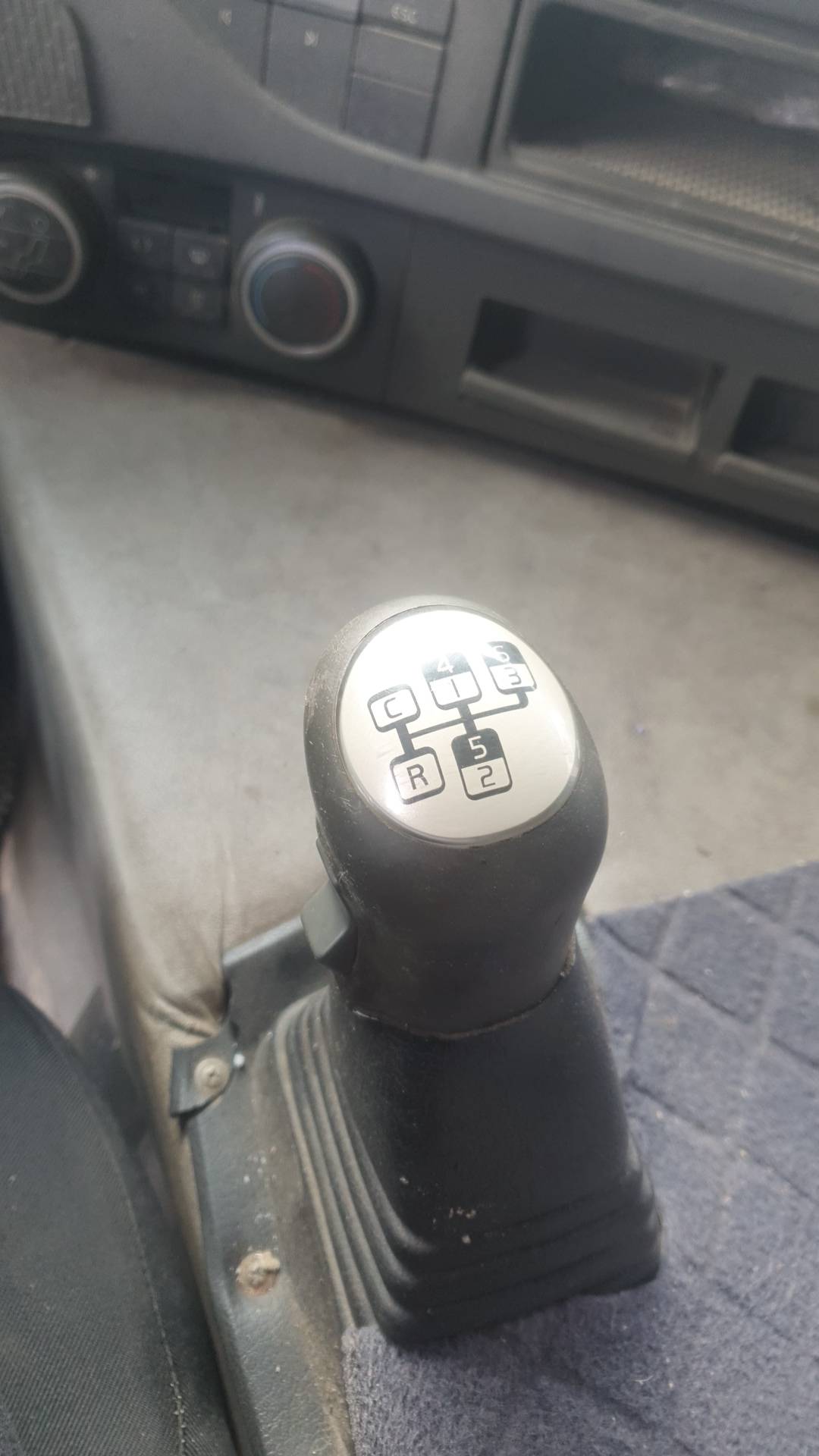 Volvo FMX 460 6x6 (FMX Globetrotter),  330 000 км, 2017 года в лизинг