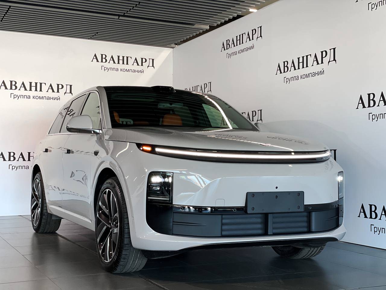 Lixiang Л6 (L6) Про (Pro)