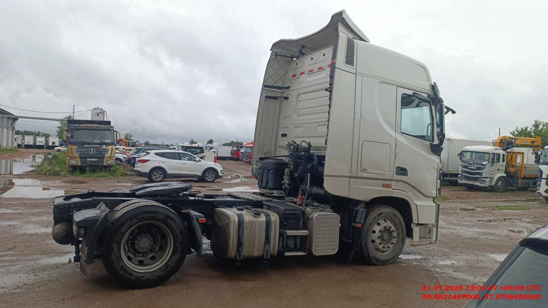 DongFeng GX DFH4180 4x2,  533 993 км, 2023 года в лизинг