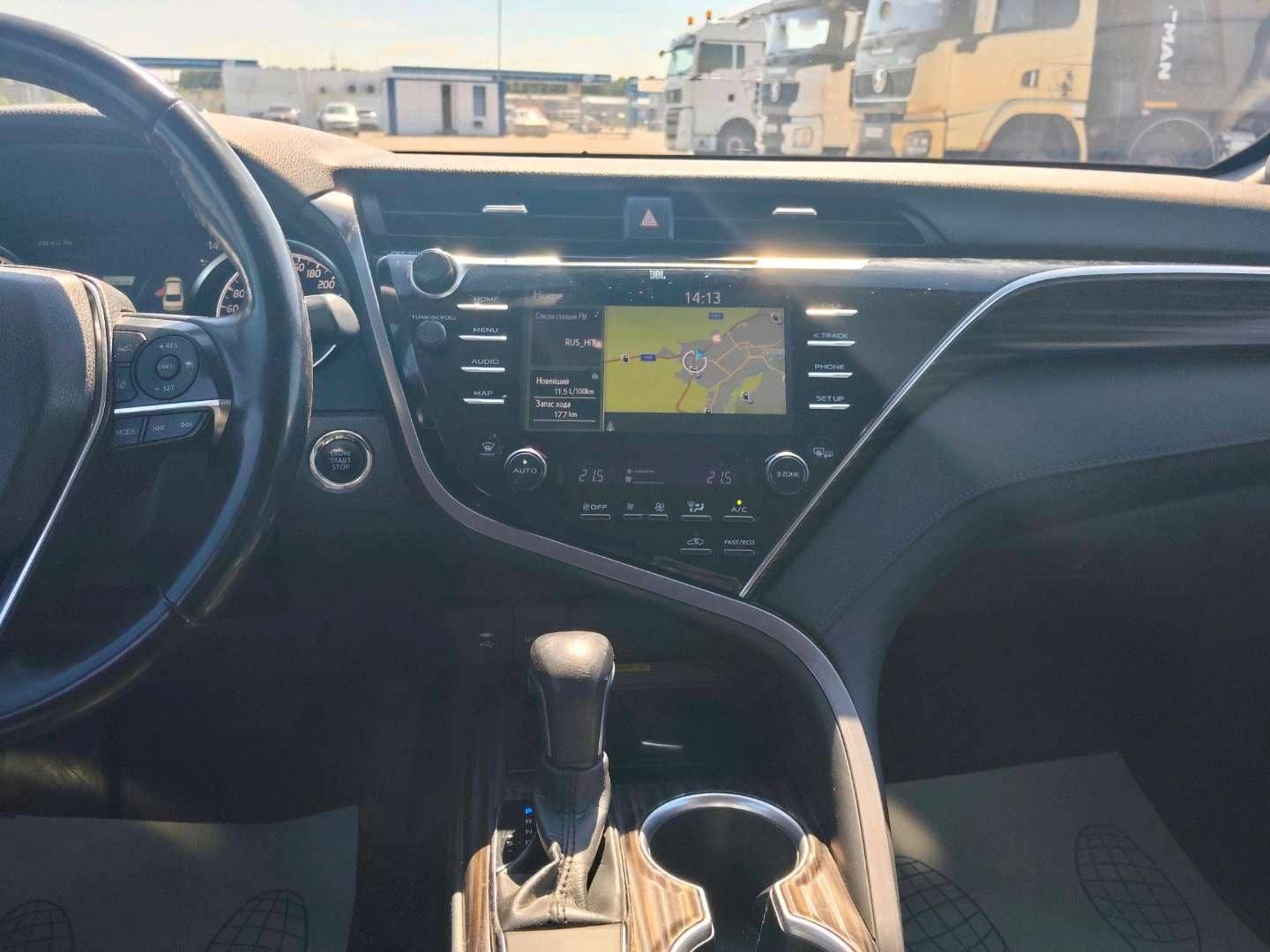 Toyota Camry,  229 941 км, 2020 года в лизинг