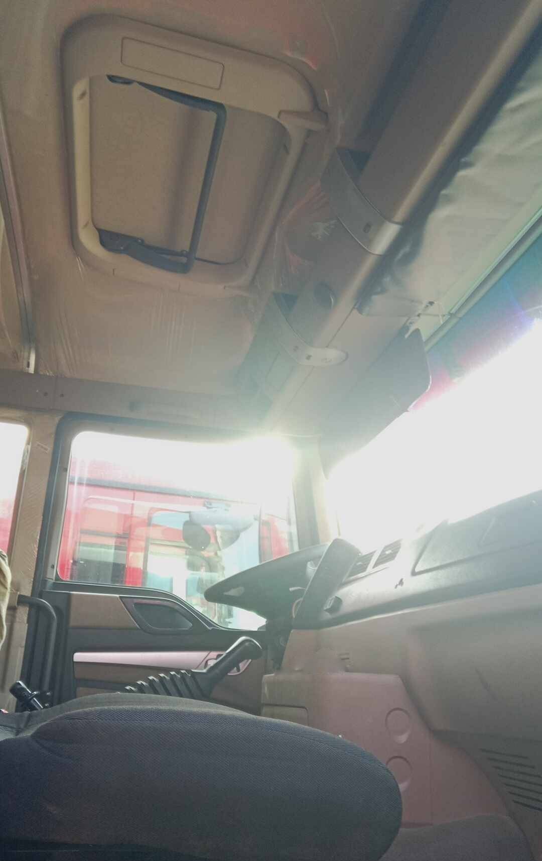 HOWO ZZ3257V384GE1 6x4,  129 689 км, 2022 года в лизинг