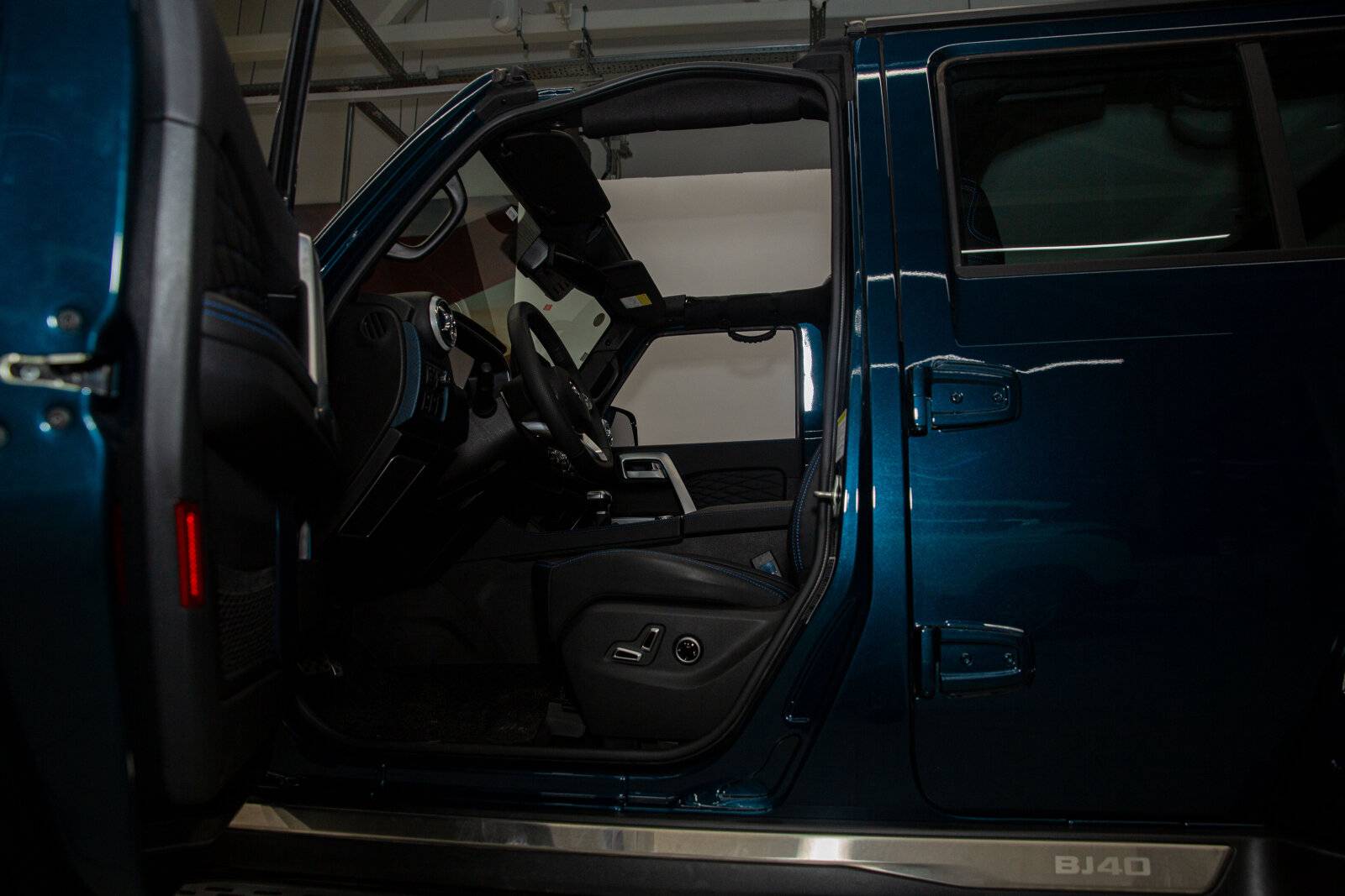 BAIC BJ40 FLAGSHIP 2.0T 8AT AWD