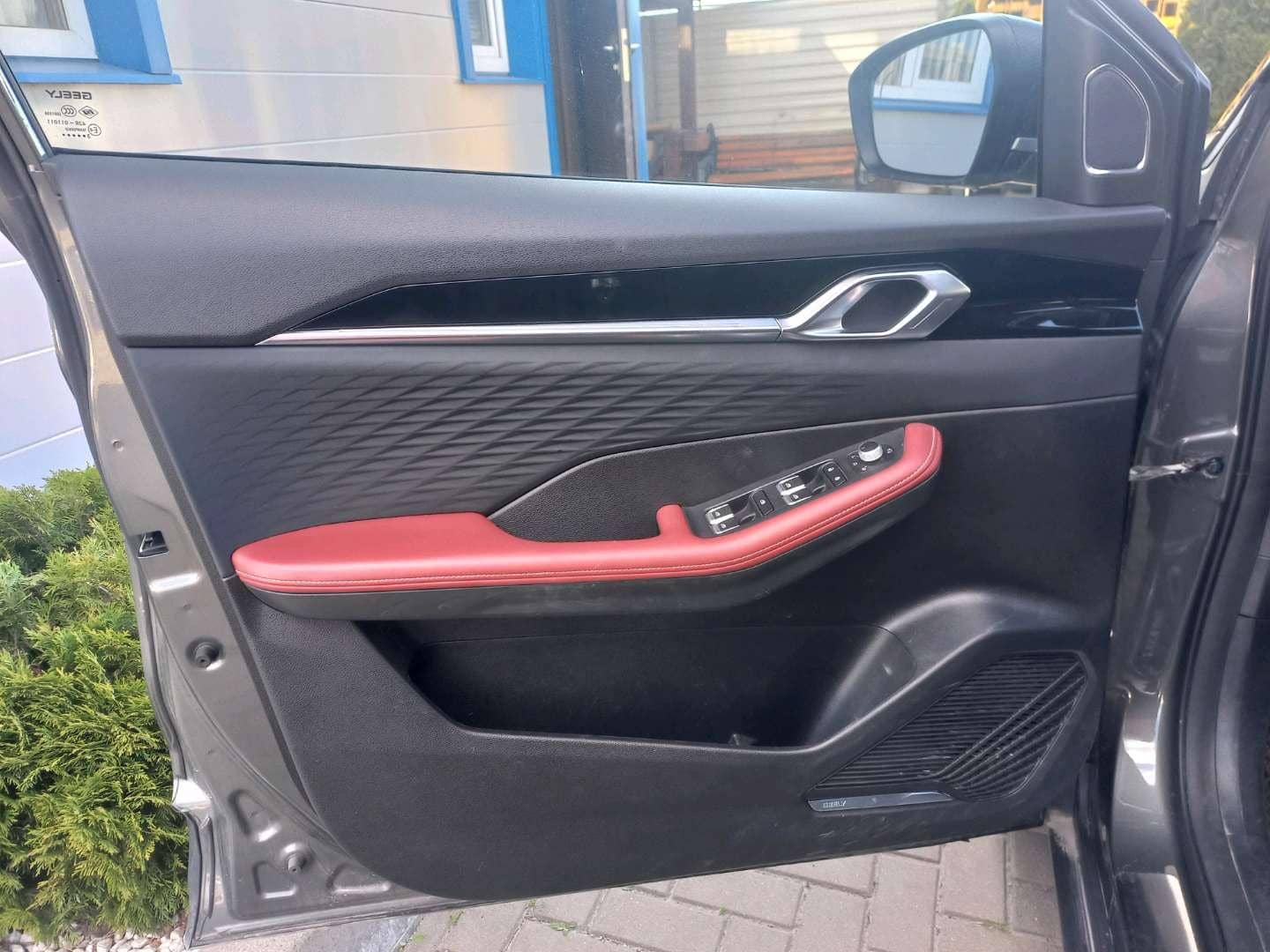 Geely Coolray,  46 113 км, 2023 года в лизинг