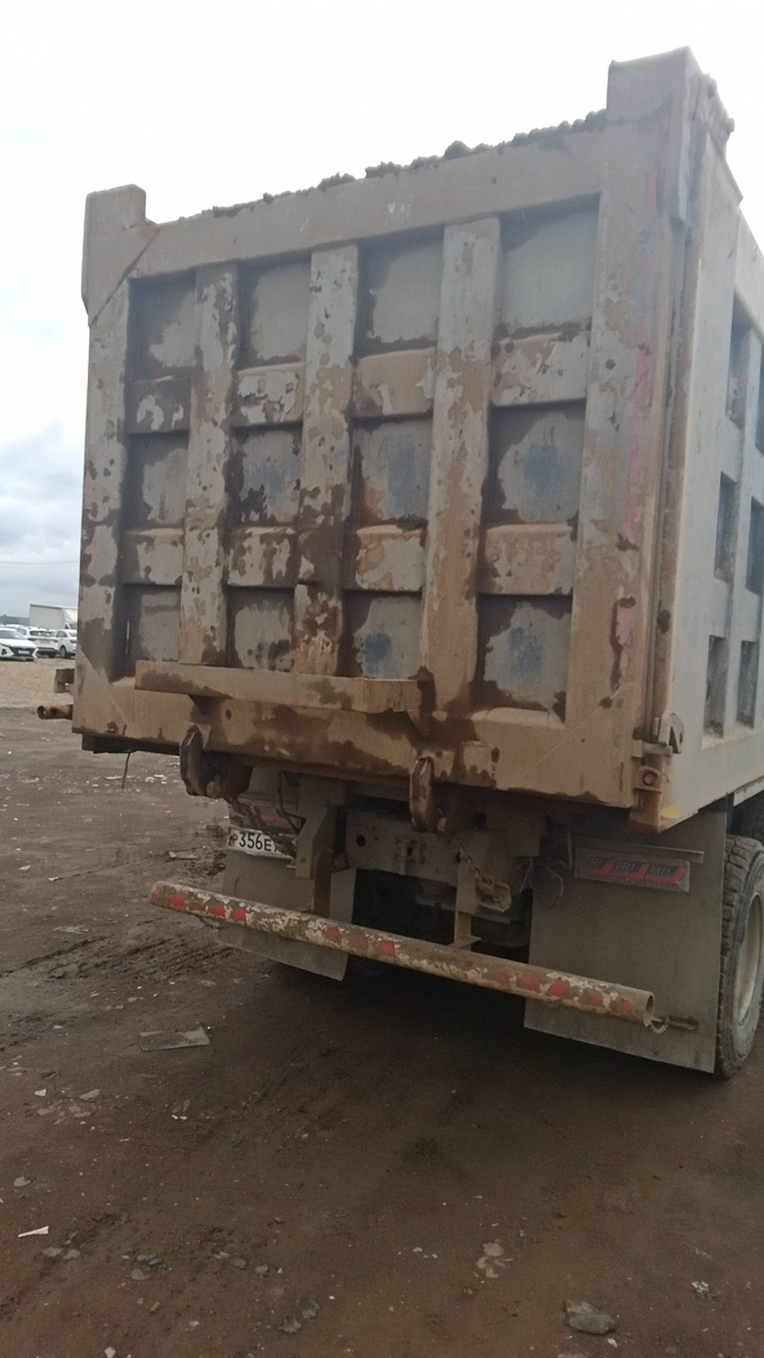 FAW CA3310P66K24T4E5 8х4,  113 178 км, 2023 года в лизинг