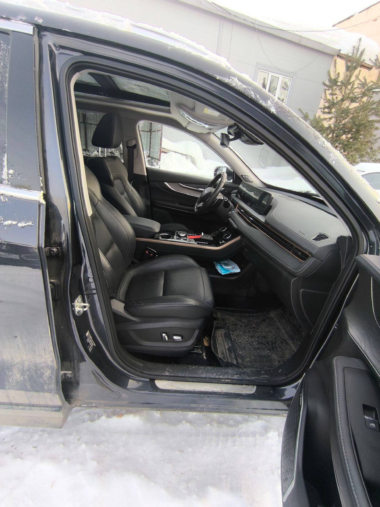 EXEED LX,  30 383 км, 2023 года в лизинг