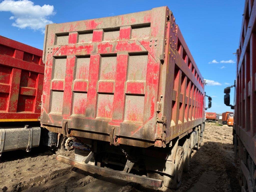 HONGYAN CQ3406HV39D,  281 802 км, 2022 года в лизинг
