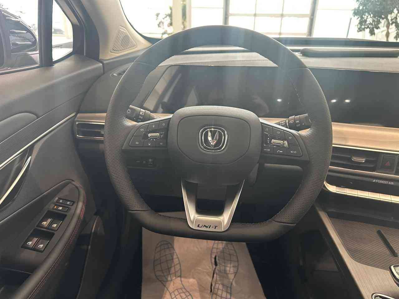 Changan Uni-T Tech 1.5 TGDI 7DCT