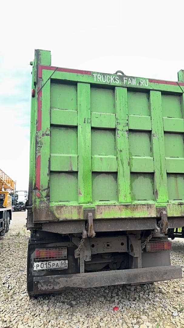FAW CA3250P66K2T1E5 6х4,  100 000 км, 2022 года в лизинг