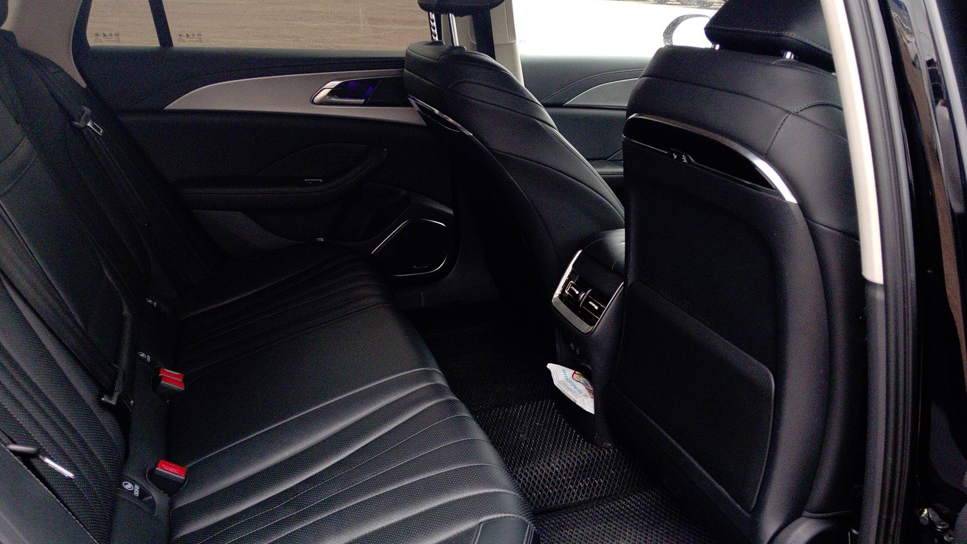 Hongqi H5,  161 554 км, 2023 года в лизинг