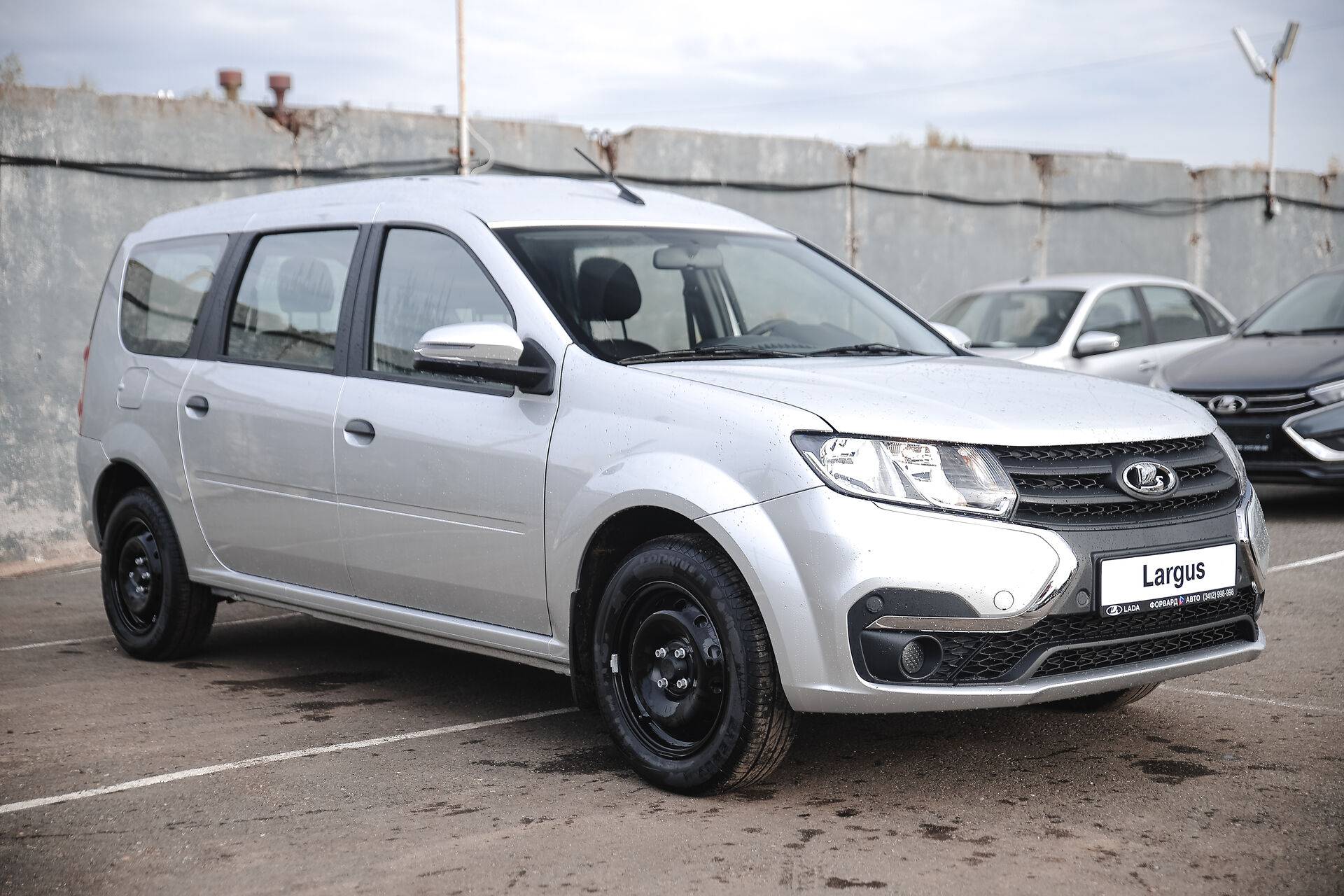 Lada Largus фургон Classic 1.6 90hp 5MT