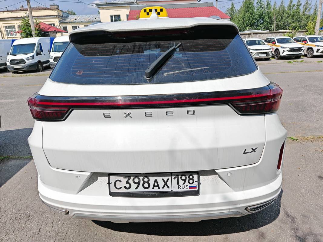 EXEED LX,  76 377 км, 2023 года в лизинг